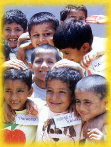 bambini  della missione salesiana di Quetta
