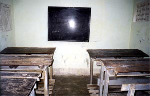 Aula scolastica in ex ospedale italiano a Mogadiscio